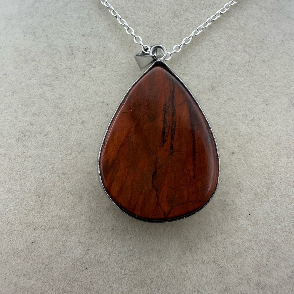 Red Tiger’s Eye Pendant Necklace on Silver Plated Box Chain - Picture 9 of 10